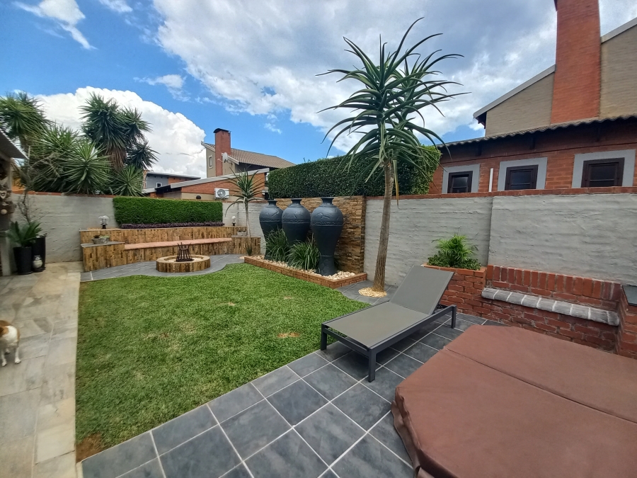 3 Bedroom Property for Sale in Waterval East North West